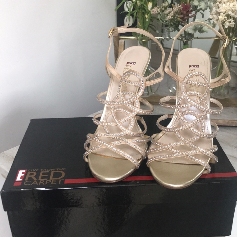 E Live From The Red Carpet Gold Satin Sandals